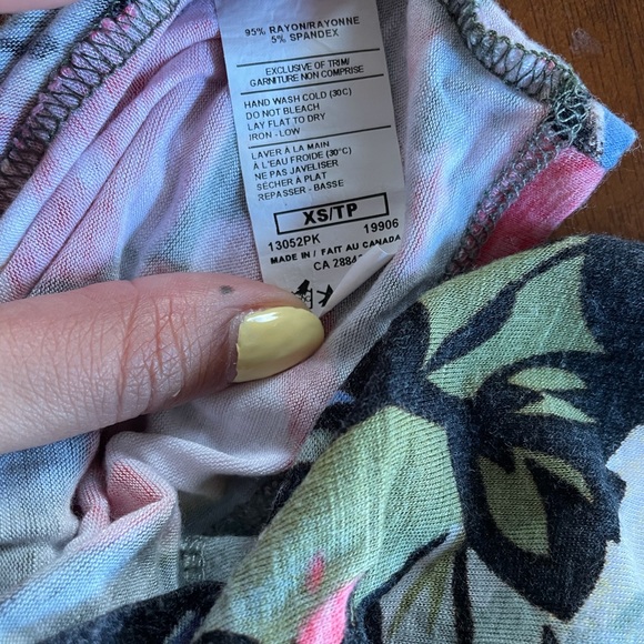 Ruffle and flower summer top! - Picture 3 of 5